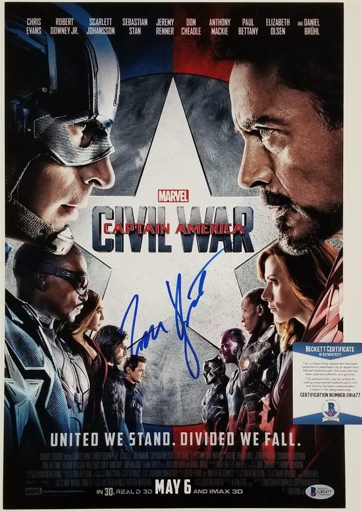 Louis D'Esposito Signed 12x18 Marvel Photo with Beckett BAS COA (1 of 2)