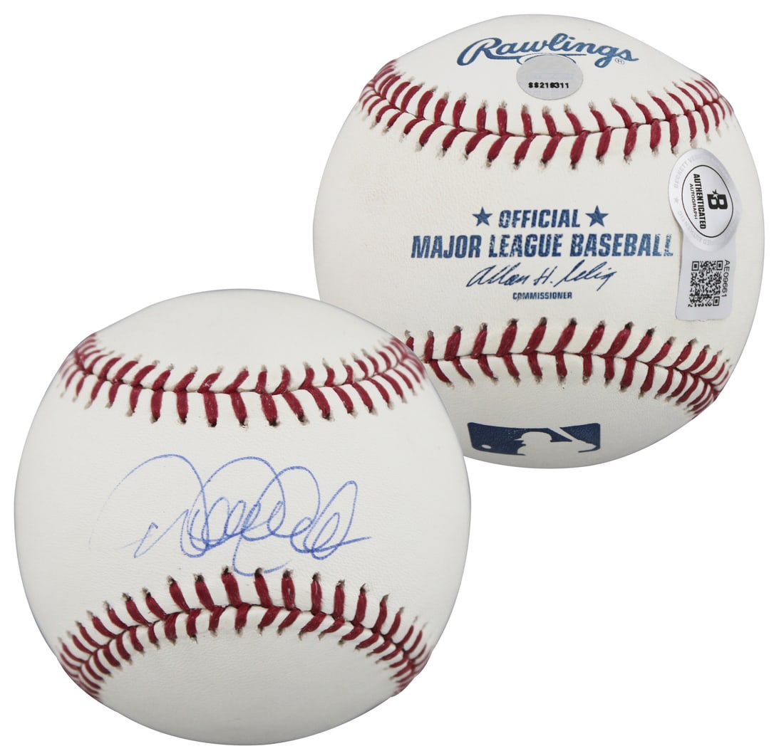 Derek Jeter Signed Manfred Oml Baseball New York Yankees Beckett COA (1 of 4)
