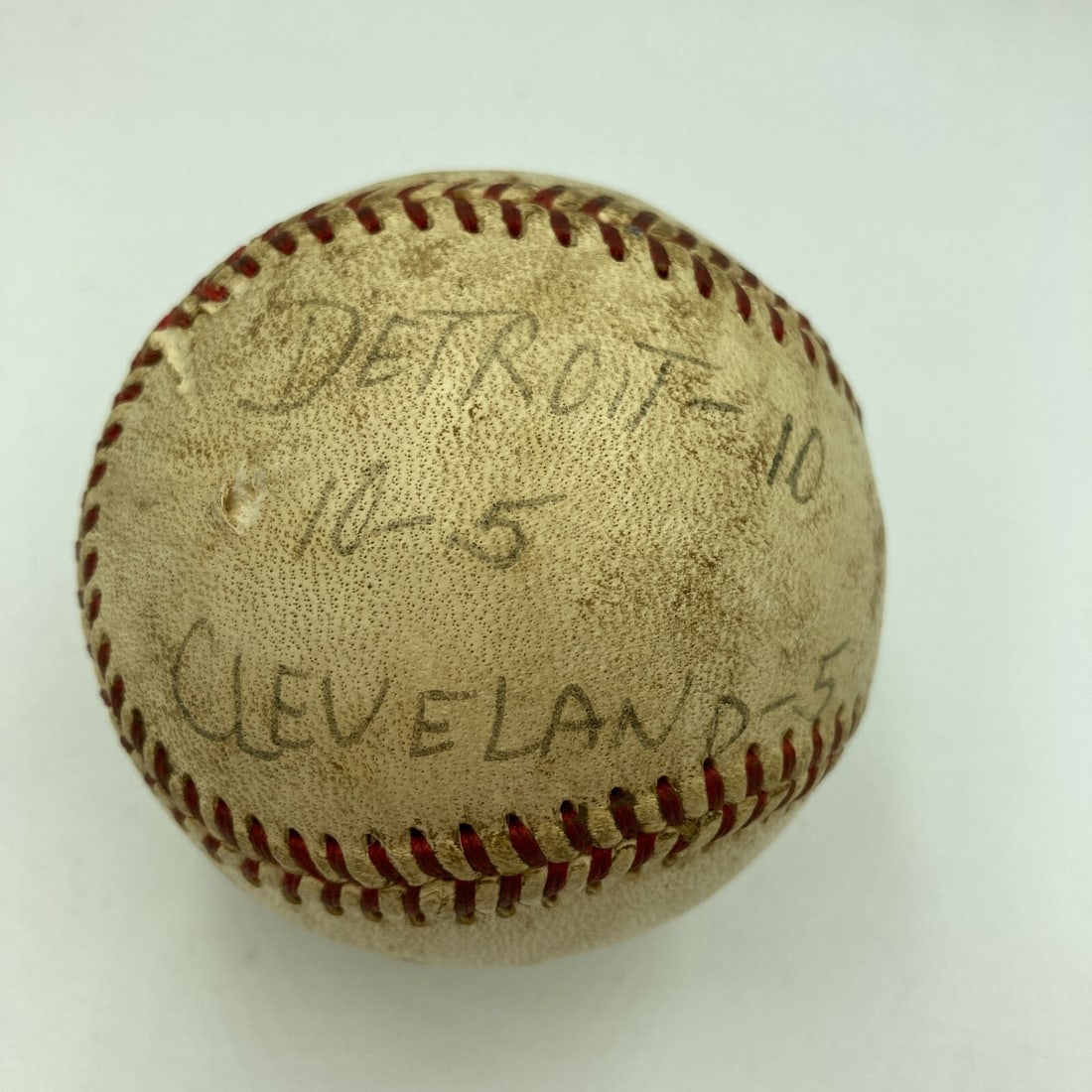 Mickey Lolich Signed Game Used Baseball Career Win 33 Beckett COA (1 of 7)