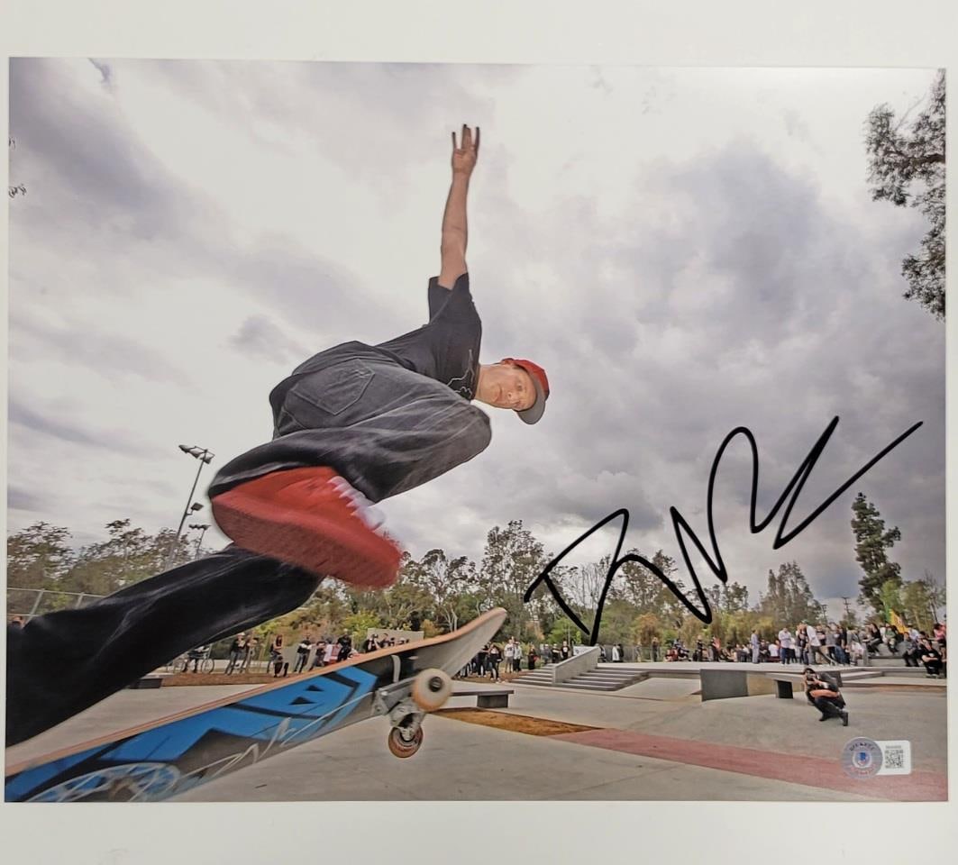 Rob Dyrdek Autographed 11x14 Skateboarding Photo Beckett BAS (1 of 3)