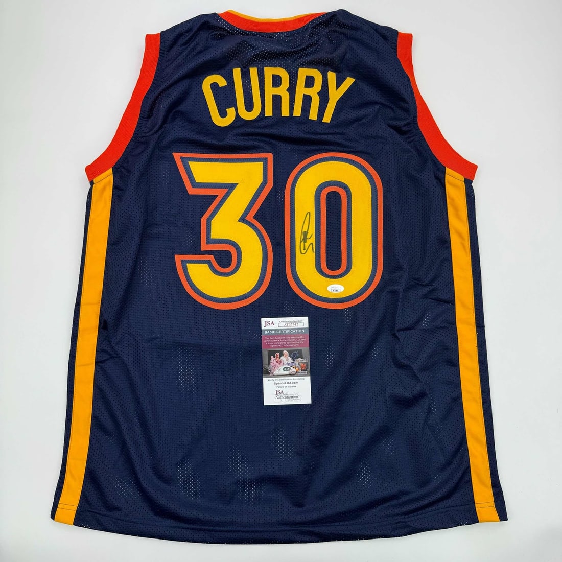 Stephen Curry Autographed Black Retro Jersey Golden State JSA COA: Stephen Curry Autographed Black Retro Jersey Golden State JSA COA Celebrate your love for basketball with this Authentic Signed Stephen Curry Black Retro Jersey from the Golden State Warriors. Featuri