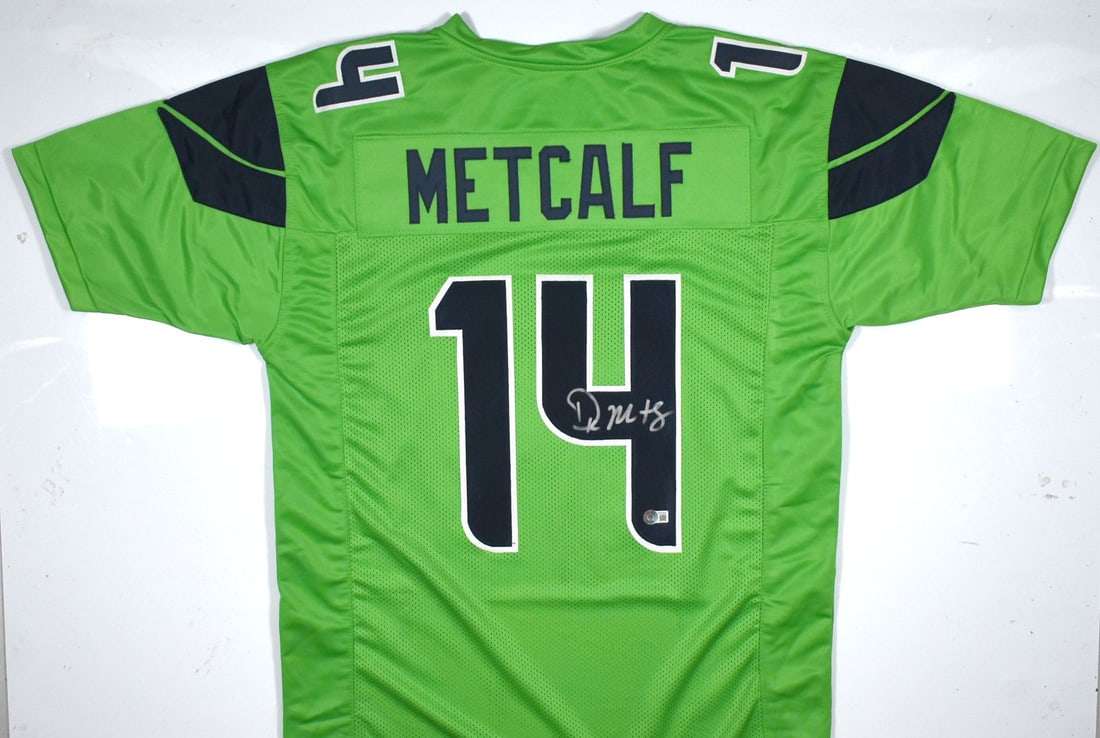 DK Metcalf Green Pro Style Jersey Signed Beckett Authenticated (1 of 3)