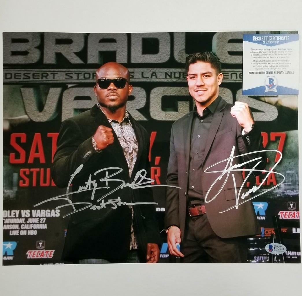 Timothy Bradley Jesse Vargas Signed 11x14 Photo Beckett Authenticated: Timothy Bradley Jesse Vargas Signed 11x14 Photo Beckett Authenticated This is an original 11x14 photo featuring the signatures of professional boxers Timothy Bradley and Jesse Vargas. The photo is aut