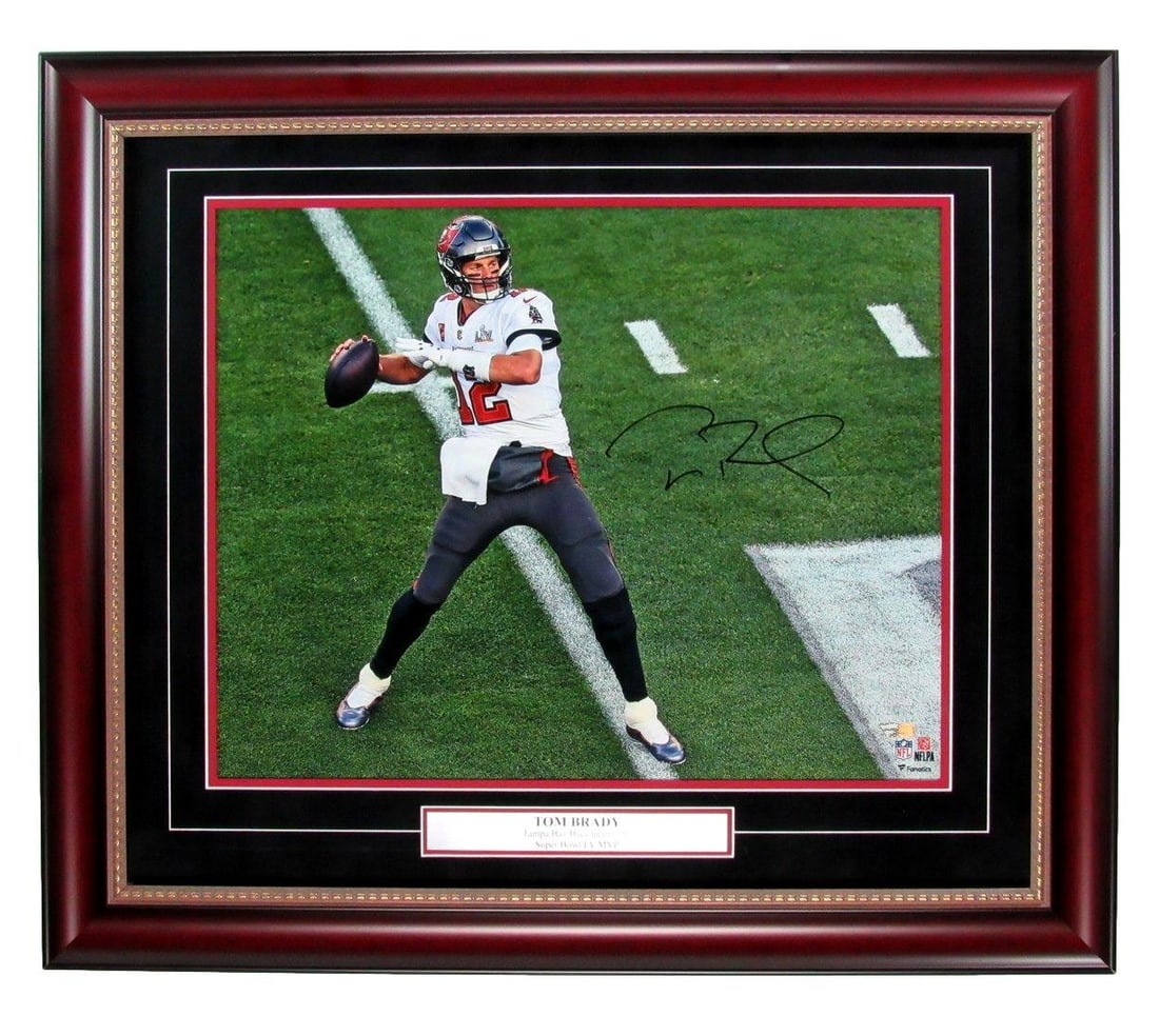 Tom Brady Autographed 16x20 Photo Tampa Bay Buccaneers Framed by Fanatics (1 of 4)