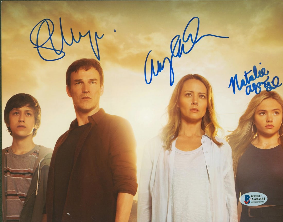 Gifted 8x10 Photo Signed by Aker Moyer Lind with Beckett COA (1 of 5)