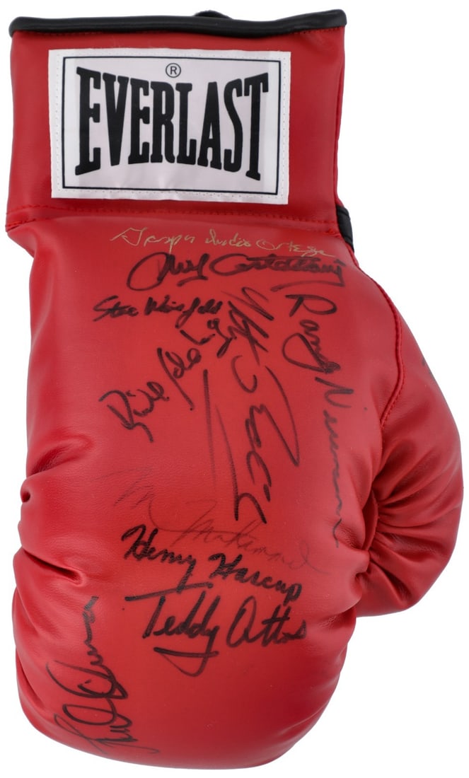 Everlast Boxing Glove Multi Signed by 11 Legends Beckett COA (1 of 4)