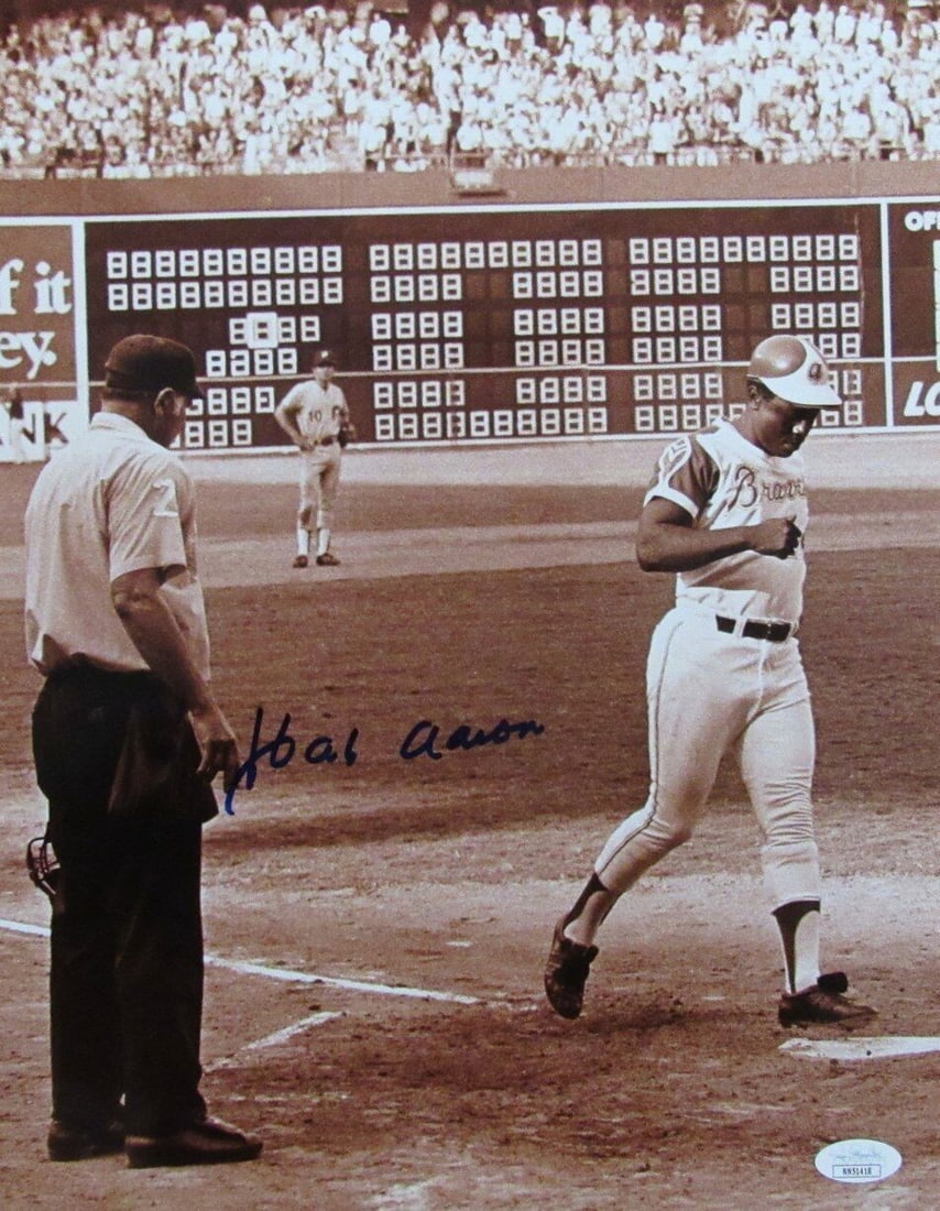 Hank Aaron Autographed 11x14 Photo Atlanta Braves JSA Certified (1 of 3)