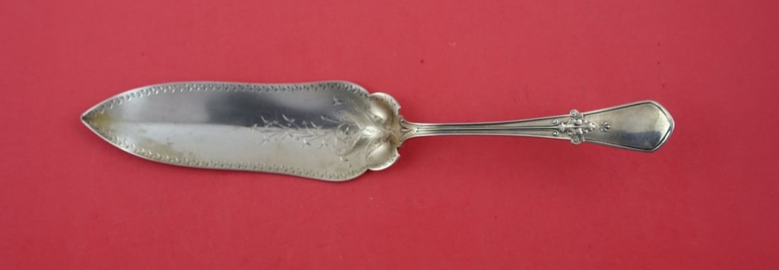 Gorham Swiss Sterling Silver Brite-Cut Pie Server 9 Inch: Gorham Swiss Sterling Silver Brite-Cut Pie Server 9 Inch This exquisite pie server from the Swiss pattern by Gorham is crafted from high-quality sterling silver. The 9-inch server features a stunning
