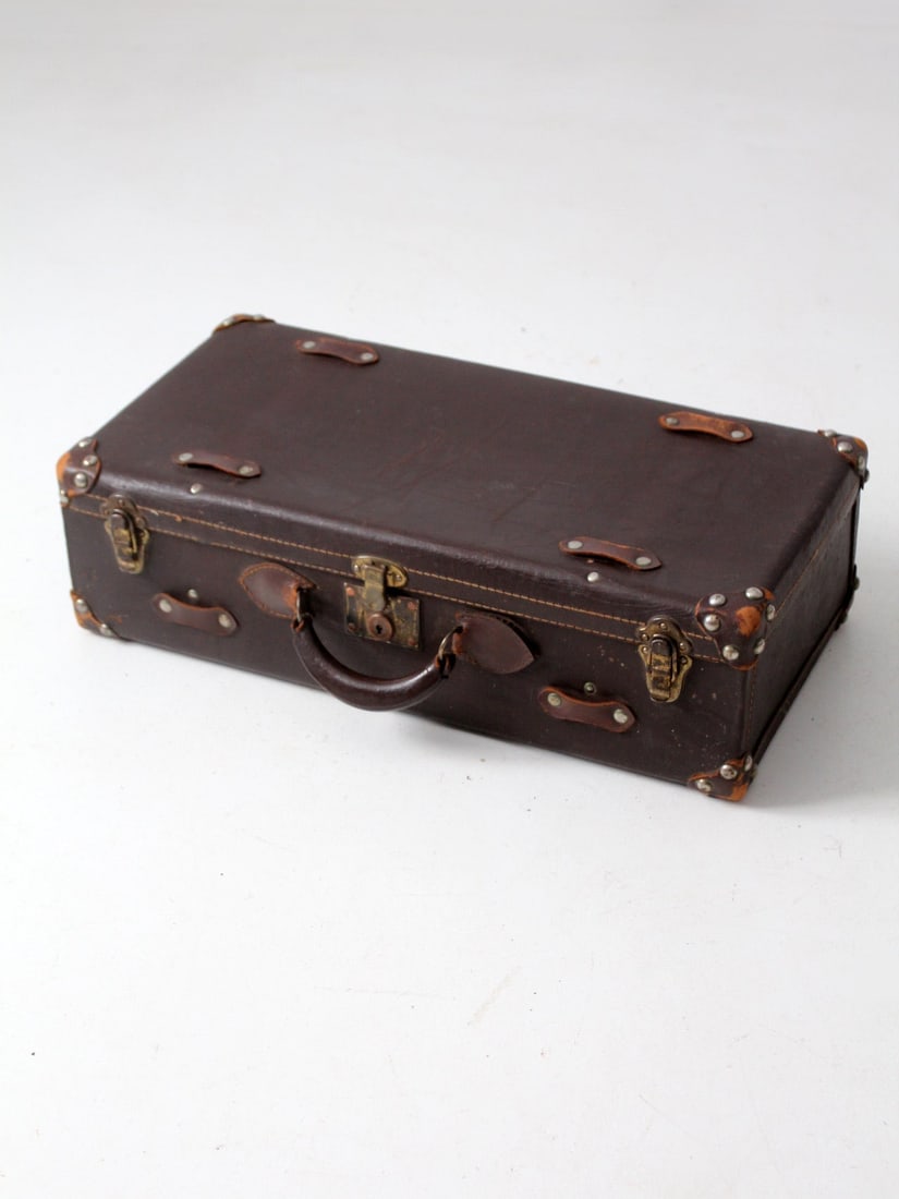 Vintage Brown Cowhide Suitcase 1930s 1940s Brass Locks Striped Interior (1 of 11)