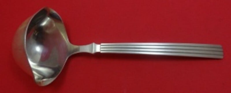 Georg Jensen Bernadotte Sterling Silver Gravy Ladle 8 Inch Double Spout: Georg Jensen Bernadotte Sterling Silver Gravy Ladle 8 Inch Double Spout Experience the elegance of the Bernadotte pattern by Georg Jensen with this exquisite sterling silver gravy ladle. Measuring 8 i