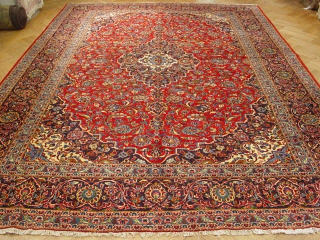 10' x 13' Persian Kashan Rug Red Blue Handmade Authentic Design: 10' x 13' Persian Kashan Rug Red Blue Handmade Authentic Design Free continental US Shipping Introducing the exquisite 10' x 13' Traditional Red Blue Persian Kashan Rug, a timeless masterpiece crafted