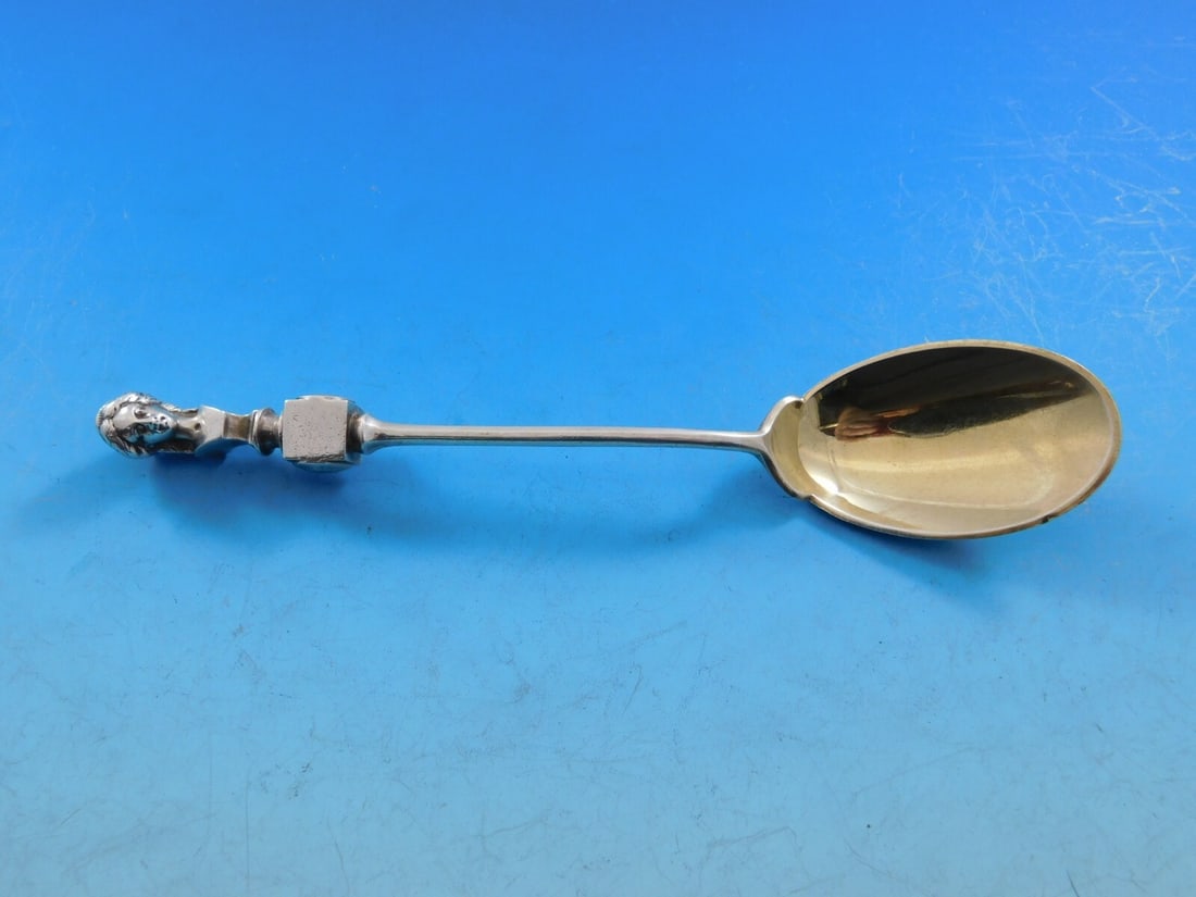 Gorham Bust Sterling Silver Ice Cream Spoon Gold Washed 6 Vintage: Gorham Bust Sterling Silver Ice Cream Spoon Gold Washed 6 Vintage This exquisite ice cream spoon, crafted by Gorham, features a vintage figural design in the Bust pattern. Made from high-quality sterl