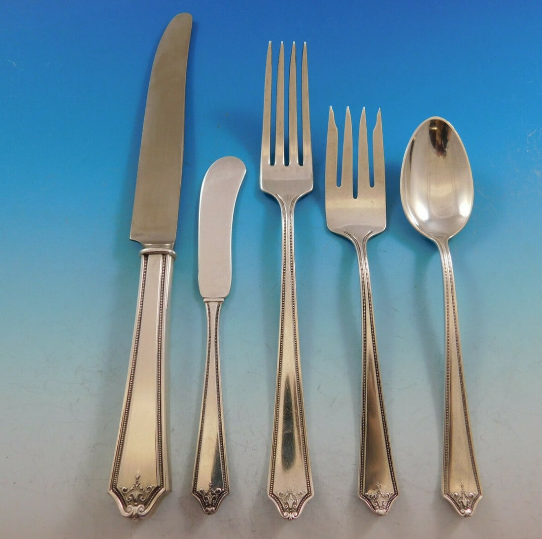 International Silver Rosalind New Flatware Set for 8, 44 Pieces with Storage Chest (1 of 8)
