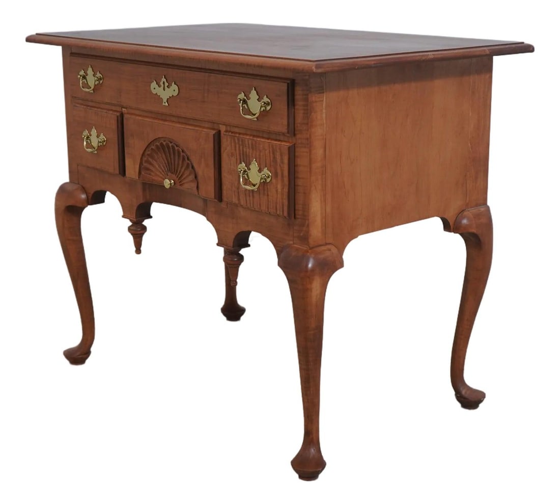 Handcrafted Tiger Maple Lowboy New England Style 30 Years Old: Handcrafted Tiger Maple Lowboy New England Style 30 Years Old This exquisite Tiger Maple Lowboy embodies the charm of New England craftsmanship, featuring dovetailed drawer construction for durability