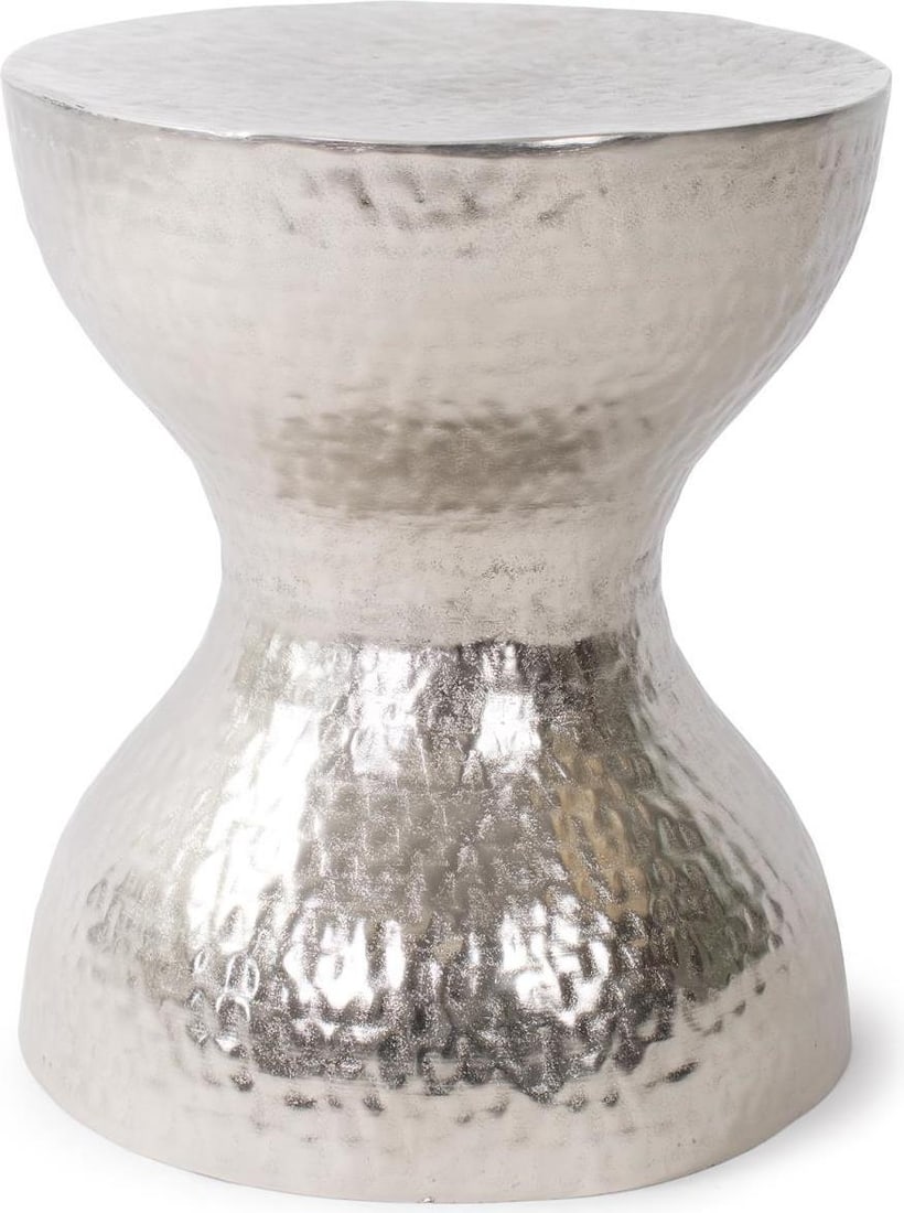 Howard Elliott Espen Hammered Matte Gold Aluminum Jar 15H 10W 10D: Howard Elliott Espen Hammered Matte Gold Aluminum Jar 15H 10W 10D This Decorative Espen Hammered Matte Gold Jar is a stunning piece that adds a touch of elegance to any space. Crafted from durable alu