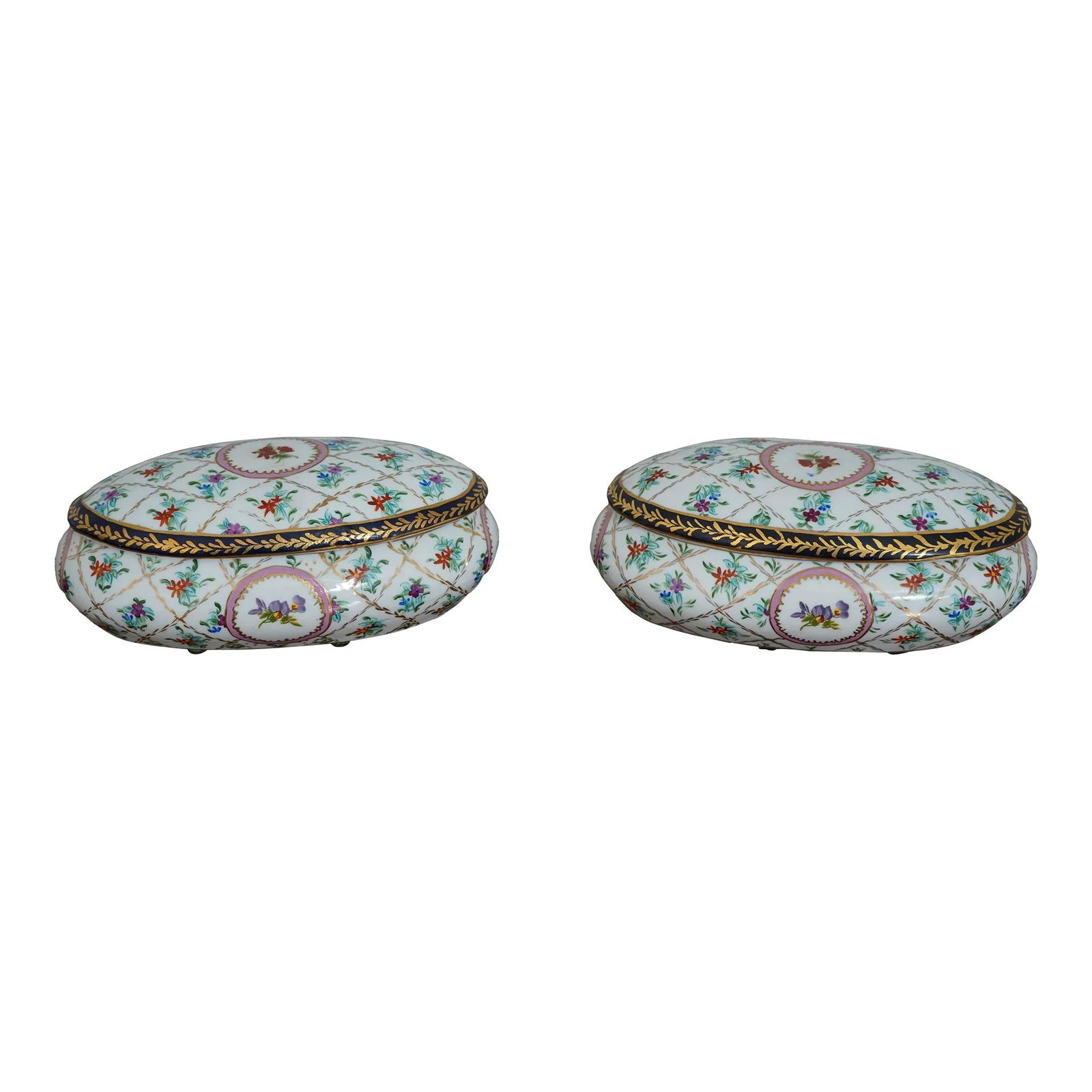 Elegant Pair of Serves Style Porcelain Covered Boxes (1 of 10)