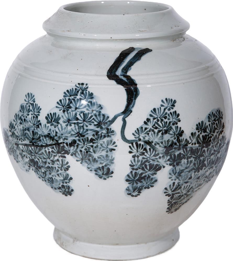 Handcrafted Ceramic Indigo Blue Pine Jar Asian Antique Style: Handcrafted Ceramic Indigo Blue Pine Jar Asian Antique Style Discover the exquisite Handcrafted Ceramic Indigo Pine Jar, a stunning piece that embodies the elegance of Asian antique style. This unique