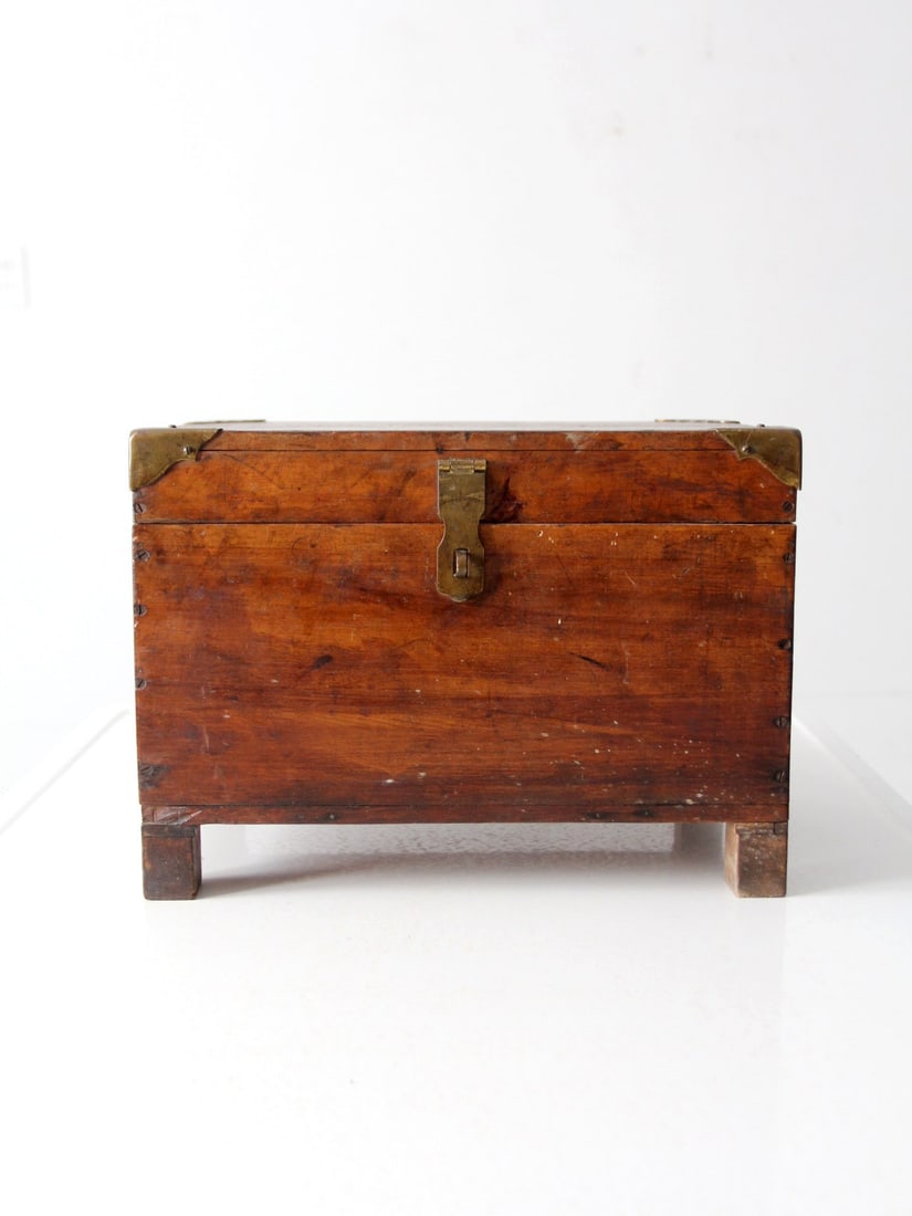 Early 20th Century Antique Wooden Storage Chest with Brass Accents - 2