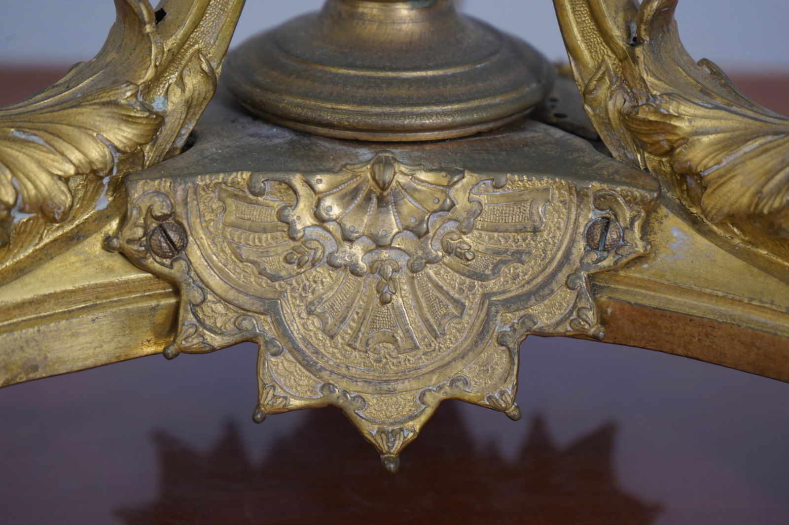 Elegant Pair of Mid 19th Century Bronze Candelabras in Gold Finish - 10