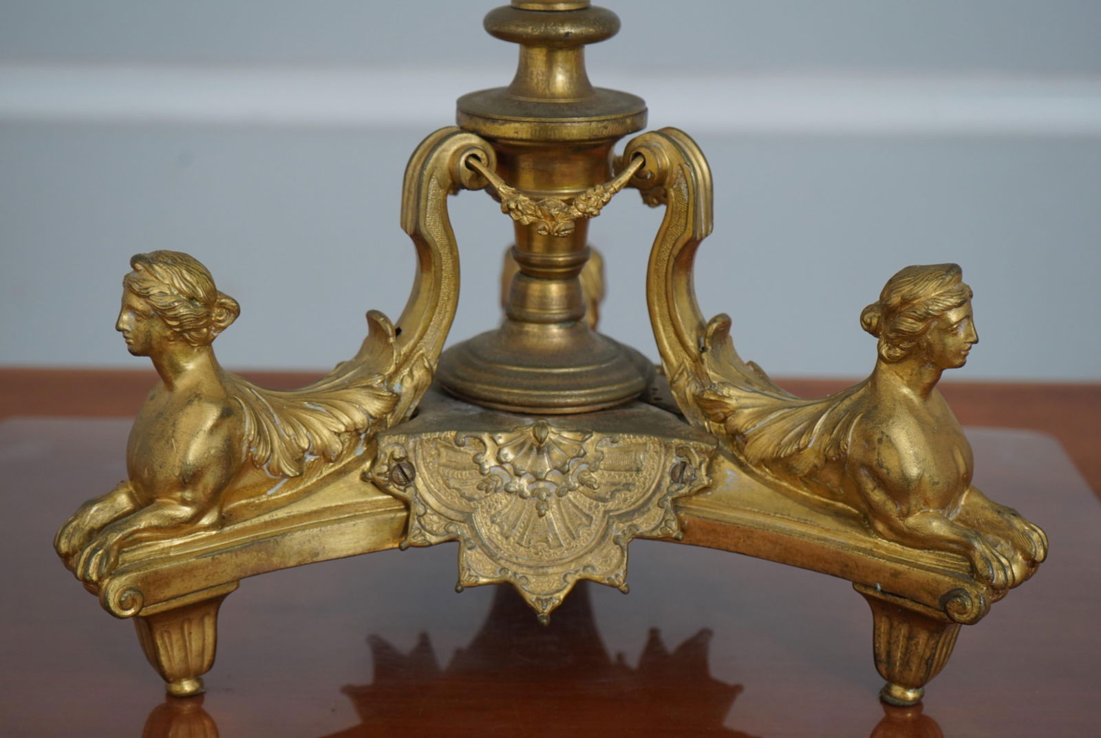 Elegant Pair of Mid 19th Century Bronze Candelabras in Gold Finish - 7