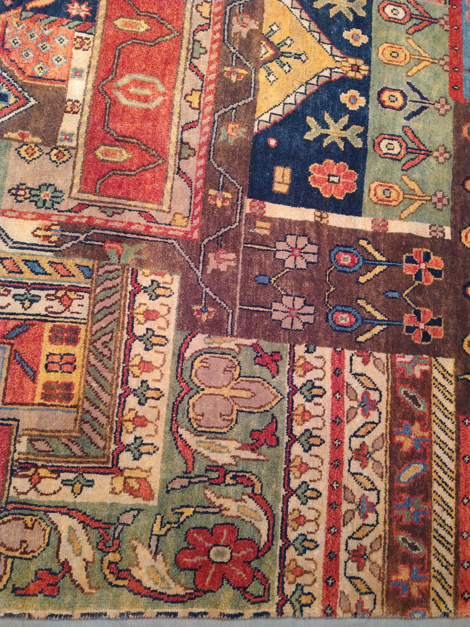 7 x 11 Multi-Colored Patchwork Natural Wool Rug - 3