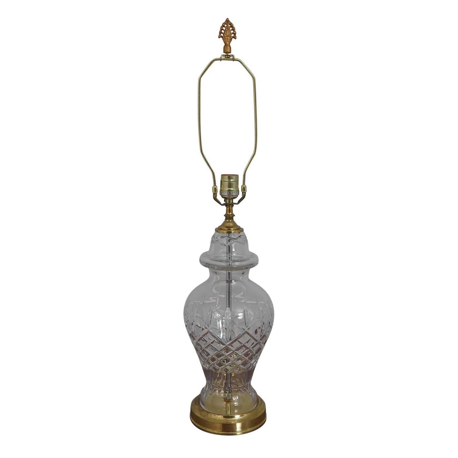 Waterford Crystal Brass Table Lamp 25 Years Old Quality Etched: Waterford Crystal Brass Table Lamp 25 Years Old Quality Etched Illuminate your space with this elegant Waterford Crystal & Brass Table Lamp, showcasing stunning quality etched crystal. This pre-owned