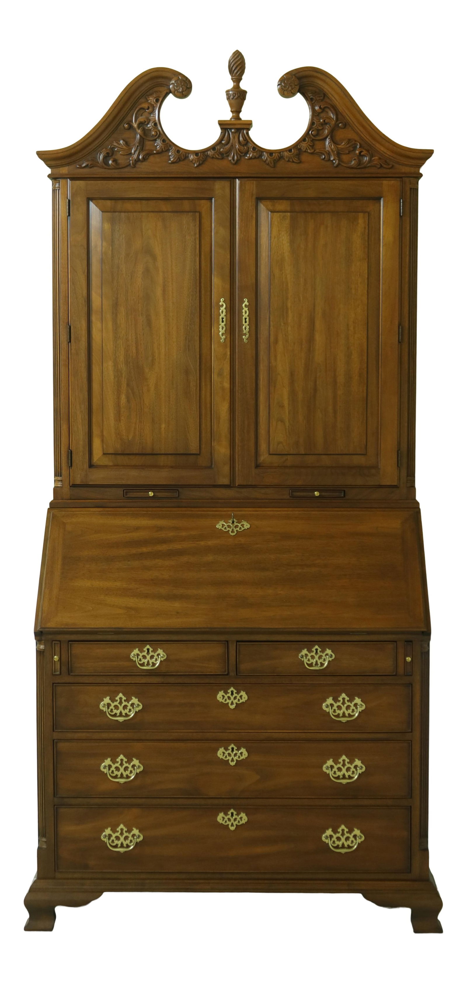 Henkel Harris Walnut Chippendale Secretary Desk with Brass Hardware: Henkel Harris Walnut Chippendale Secretary Desk with Brass Hardware This Henkel Harris Chippendale Style Secretary Desk, crafted around 1985, showcases exquisite craftsmanship and traditional design.
