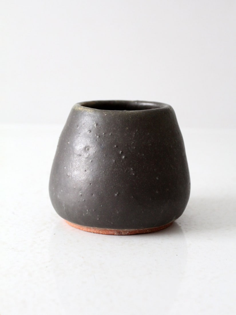 Handmade Vintage Studio Pottery Vase Matte Charcoal Finish (1 of 10)