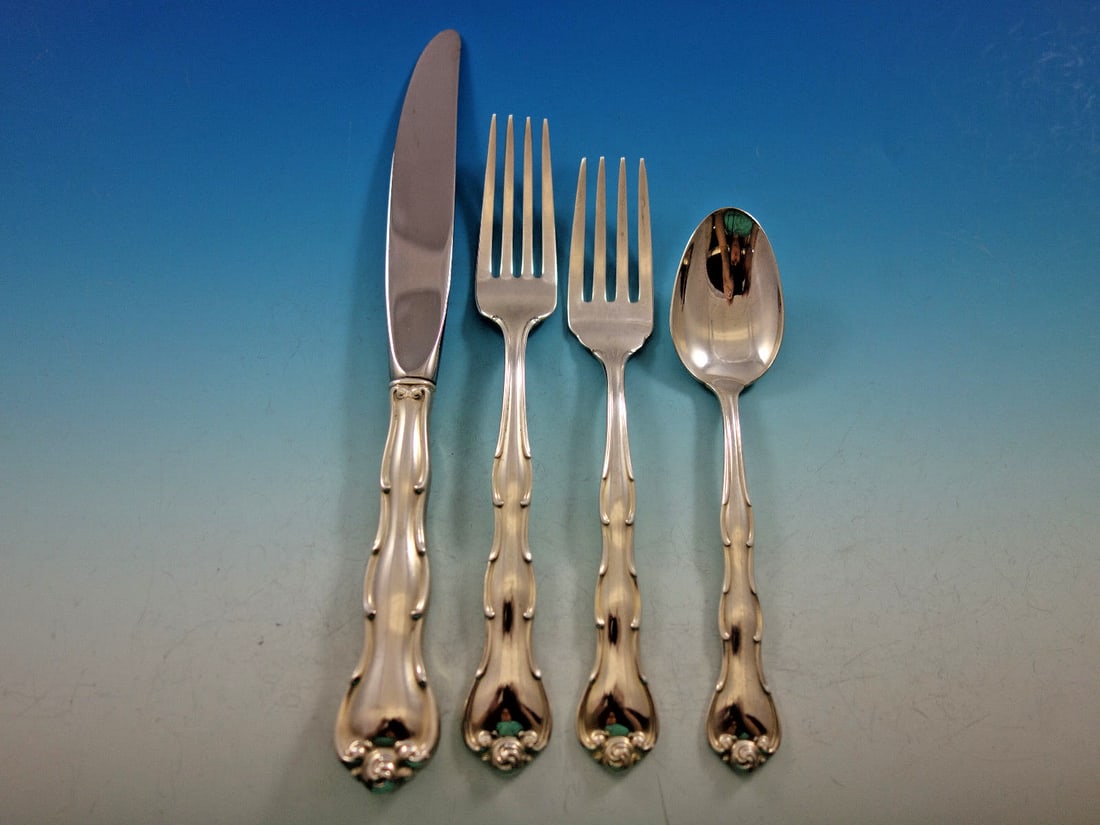 Gorham Rondo Sterling Silver Flatware Set for 8 - 32 Pieces with Storage Chest: Gorham Rondo Sterling Silver Flatware Set for 8 - 32 Pieces with Storage Chest Enhance your dining experience with this exquisite Rondo sterling silver flatware set by Gorham, perfect for serving 8 gu