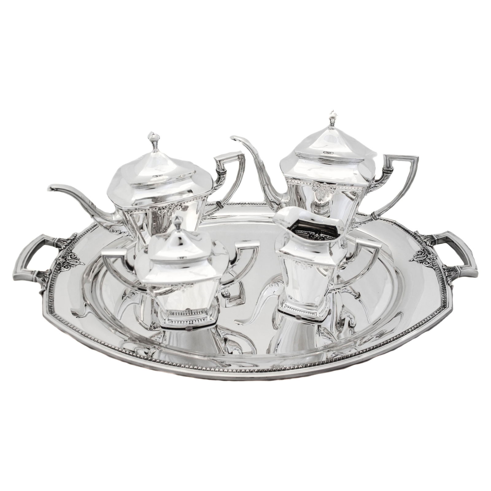 International Silver Art Deco Trianon Sterling Silver Tea Set of 5: International Silver Art Deco Trianon Sterling Silver Tea Set of 5 Presenting a stunning Sterling Silver Art Deco tea set in the iconic "Trianon" pattern by the International Silver Company. Manufactu
