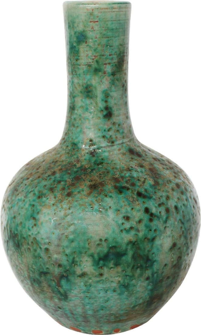 Handmade Ceramic Globular Vase in Speckled Green: Handmade Ceramic Globular Vase in Speckled Green This traditional ceramic vase features a beautiful speckled green finish that adds a unique touch to any decor. Handcrafted with care, this globular va