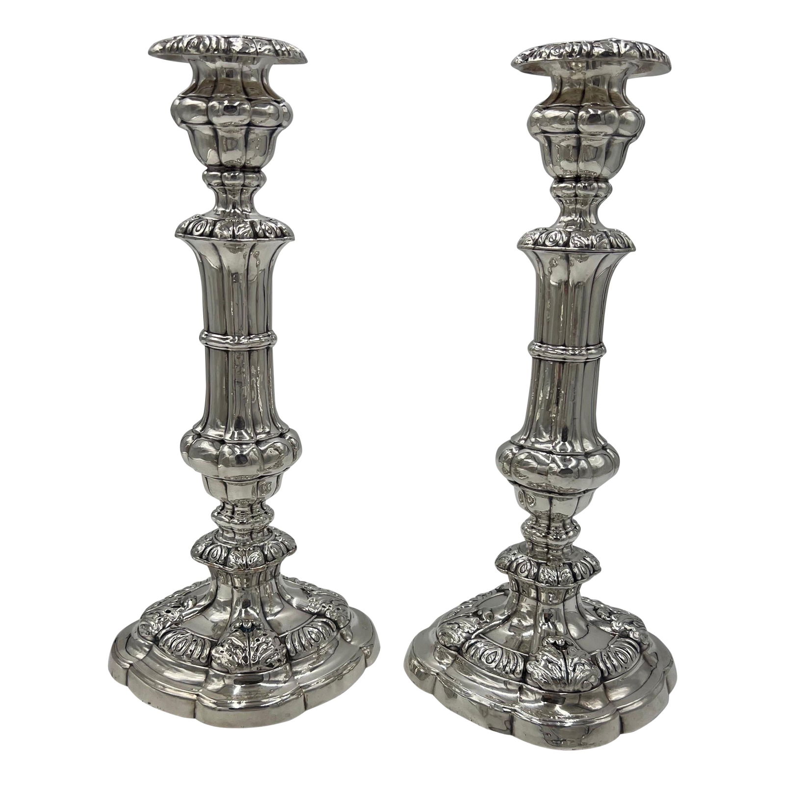 Set of 2 English George II Sterling Silver Candlesticks with Acanthus Leaf Design: Set of 2 English George II Sterling Silver Candlesticks with Acanthus Leaf Design This exquisite pair of English George II sterling silver candlesticks showcases elegant acanthus leaf decoration and i