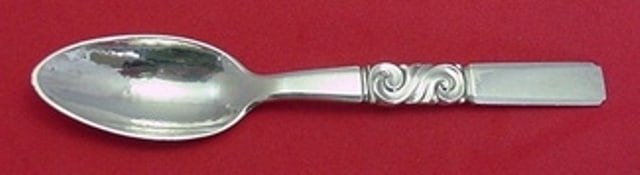 Georg Jensen Scroll Pattern Sterling Silver Grapefruit Spoon 5 3/4" (1 of 2)
