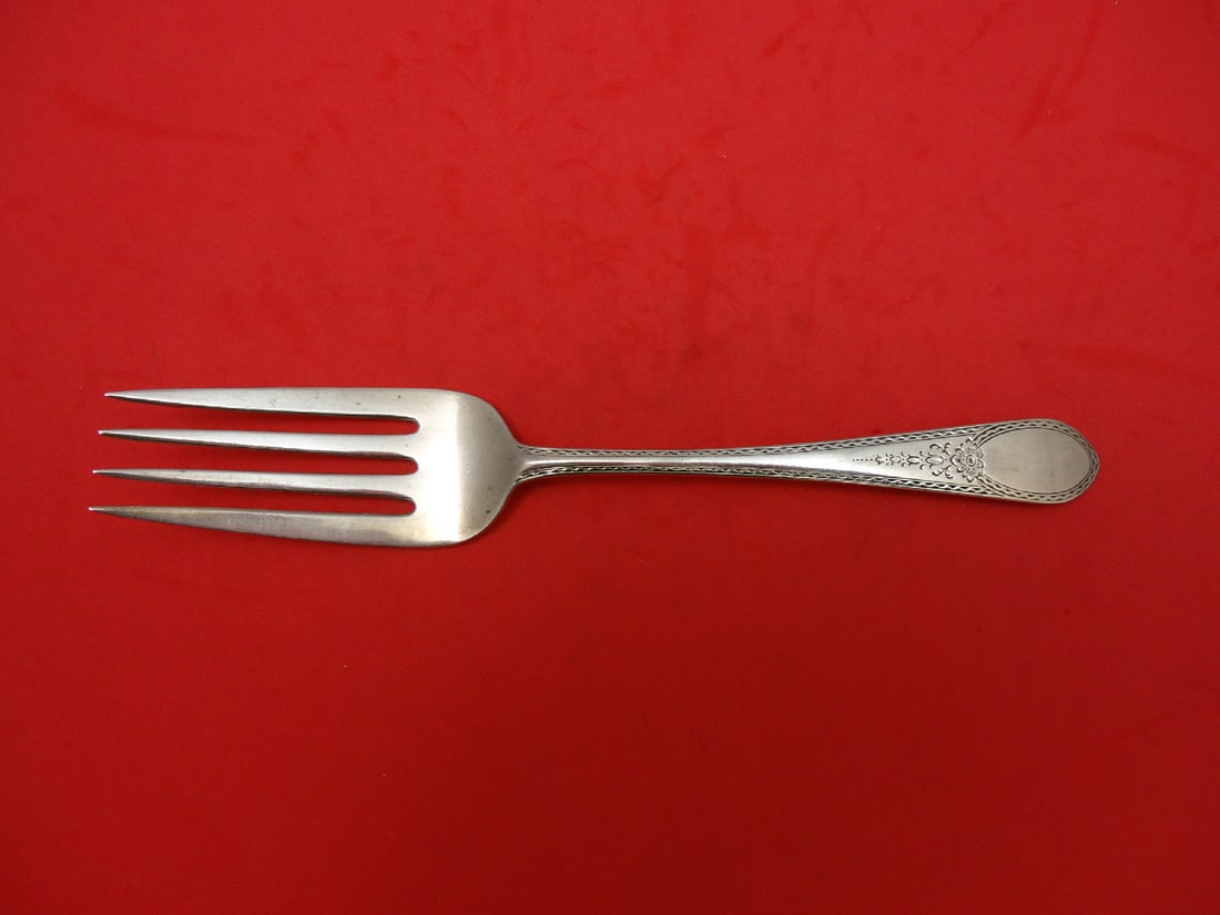 Lunt Sterling Silver 8" Early American Engraved Serving Fork (1 of 2)