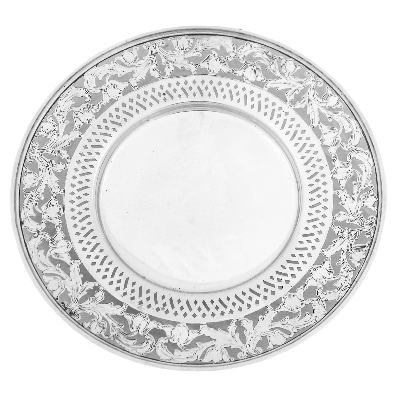 Webster Silver Company 1920s Sterling Silver Pedestal Plate: Webster Silver Company 1920s Sterling Silver Pedestal Plate This elegant sterling silver plate on pedestal, crafted by the Webster Silver Company, showcases exquisite craftsmanship from the 1920s. Fea