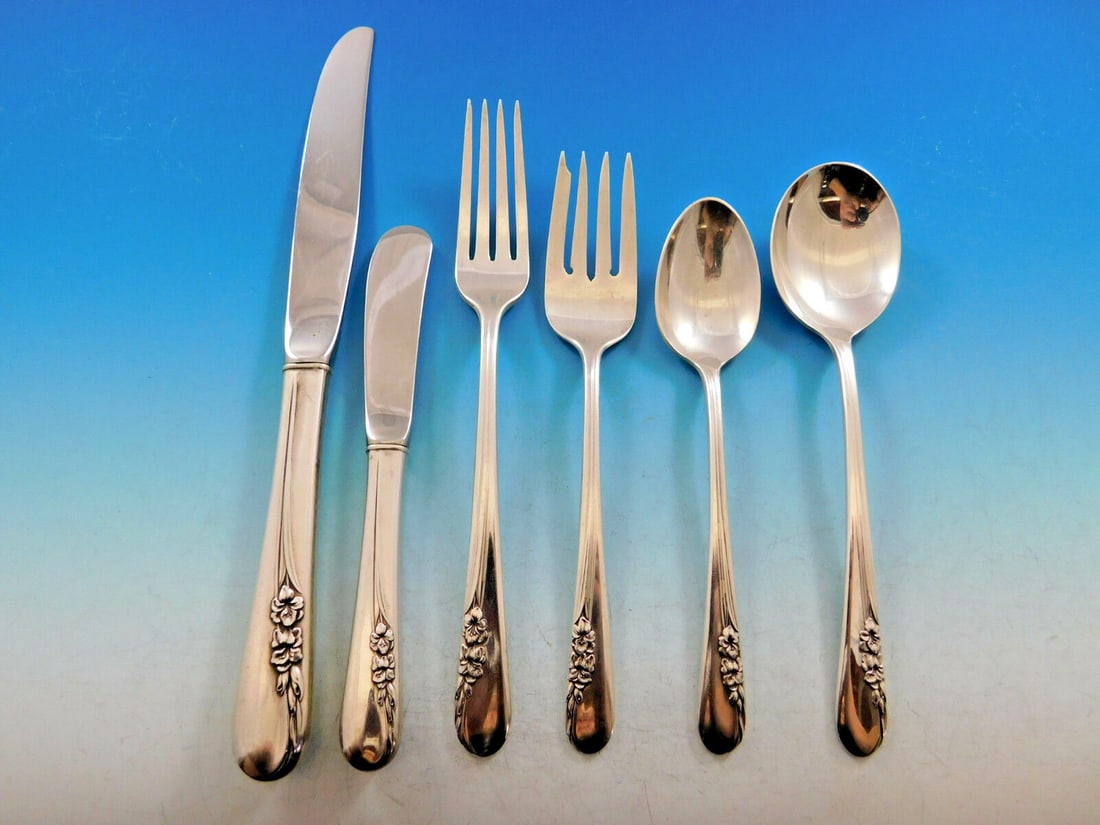 International Silver Blossom Time Flatware Set 58 Pieces for 8 Service (1 of 12)