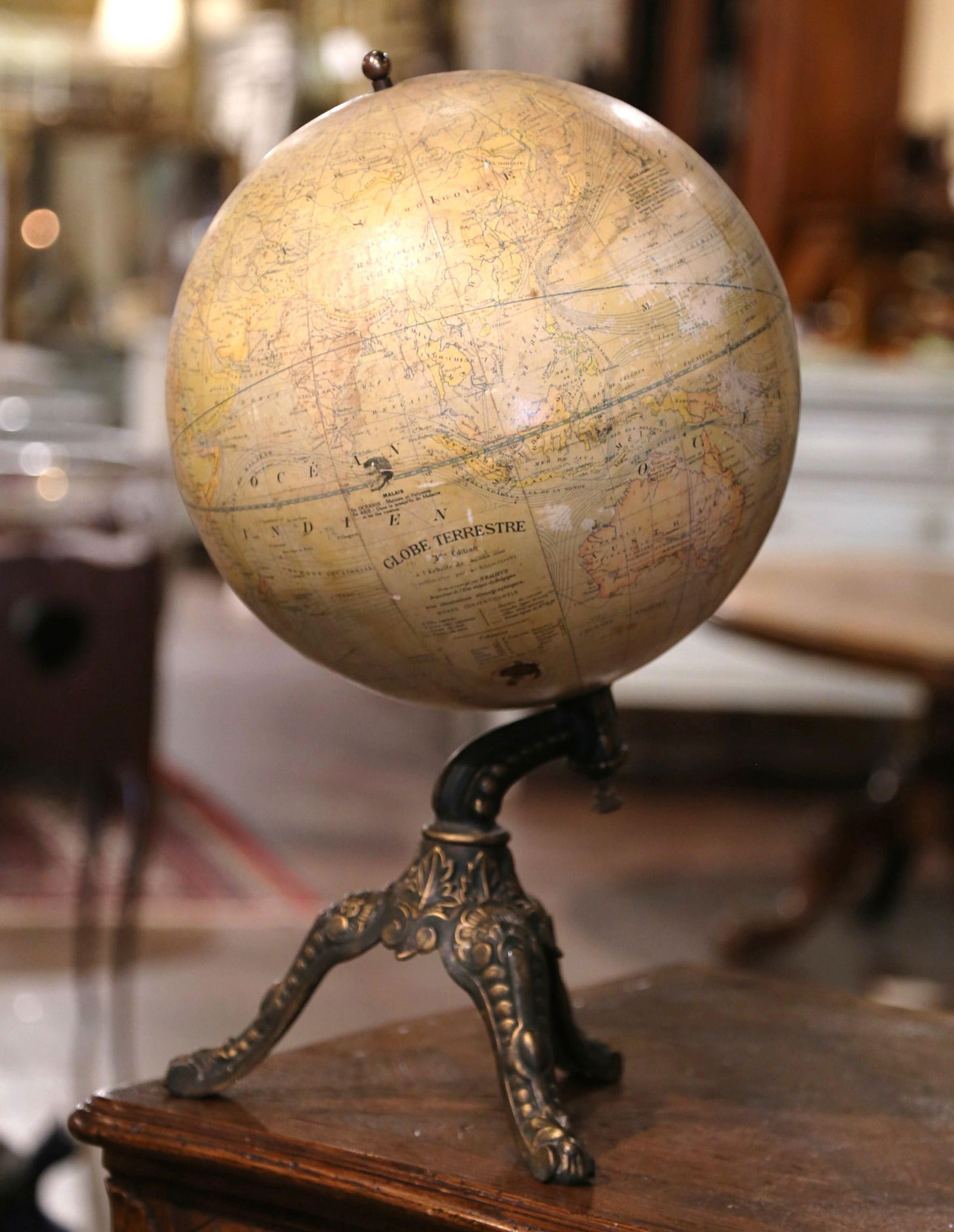 Antique Early 20th Century Belgium Globe by H. Balieus on Iron Stand - 6