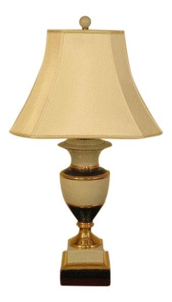 Gold Crackle Finish Ceramic Urn Table Lamp with Shade: Gold Crackle Finish Ceramic Urn Table Lamp with Shade This ceramic urn style table lamp features a high-quality crackle finish with gold gilt details. The lamp includes a matching shade and is