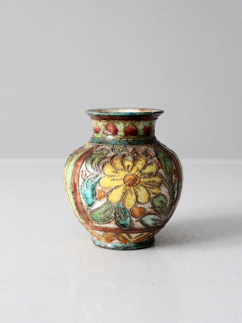 Vintage Italian Majolica Sgraffito Vase 4.25" Tall (1 of 10)
