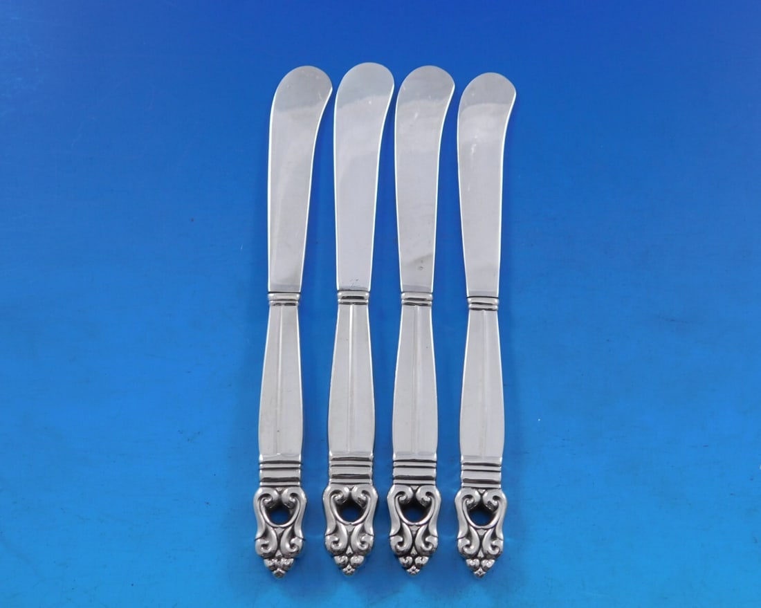 Set of 4 Royal Danish Sterling Silver Butter Spreaders by International (1 of 4)