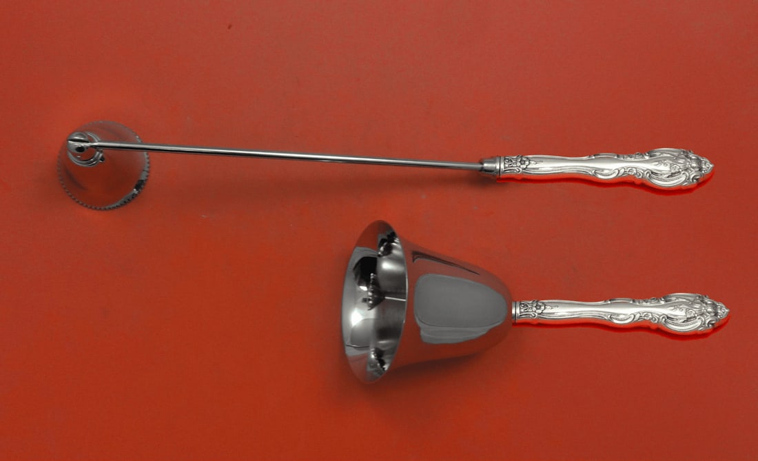 Gorham La Scala Sterling Silver 2pc Hostess Set with Stainless Implements: Gorham La Scala Sterling Silver 2pc Hostess Set with Stainless Implements Enhance your dining experience with this exquisite 2-piece Come-To-Dinner Set from the La Scala pattern by Gorham. Crafted