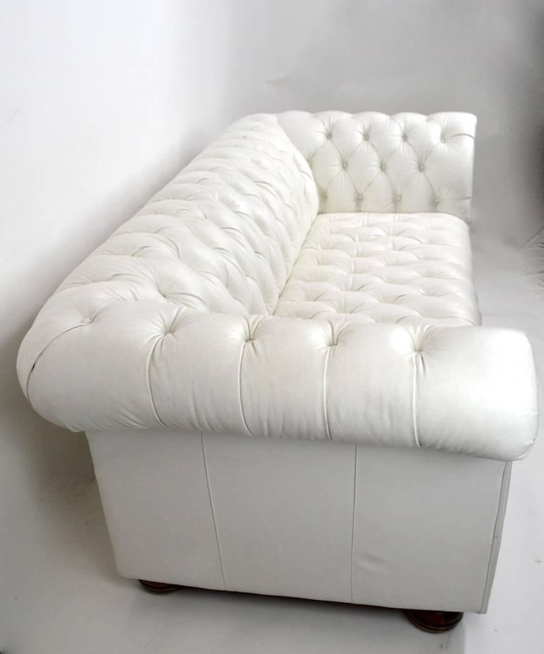 Chesterfield Loveseat Sofa White Vinyl Chic Tufted Design - 3