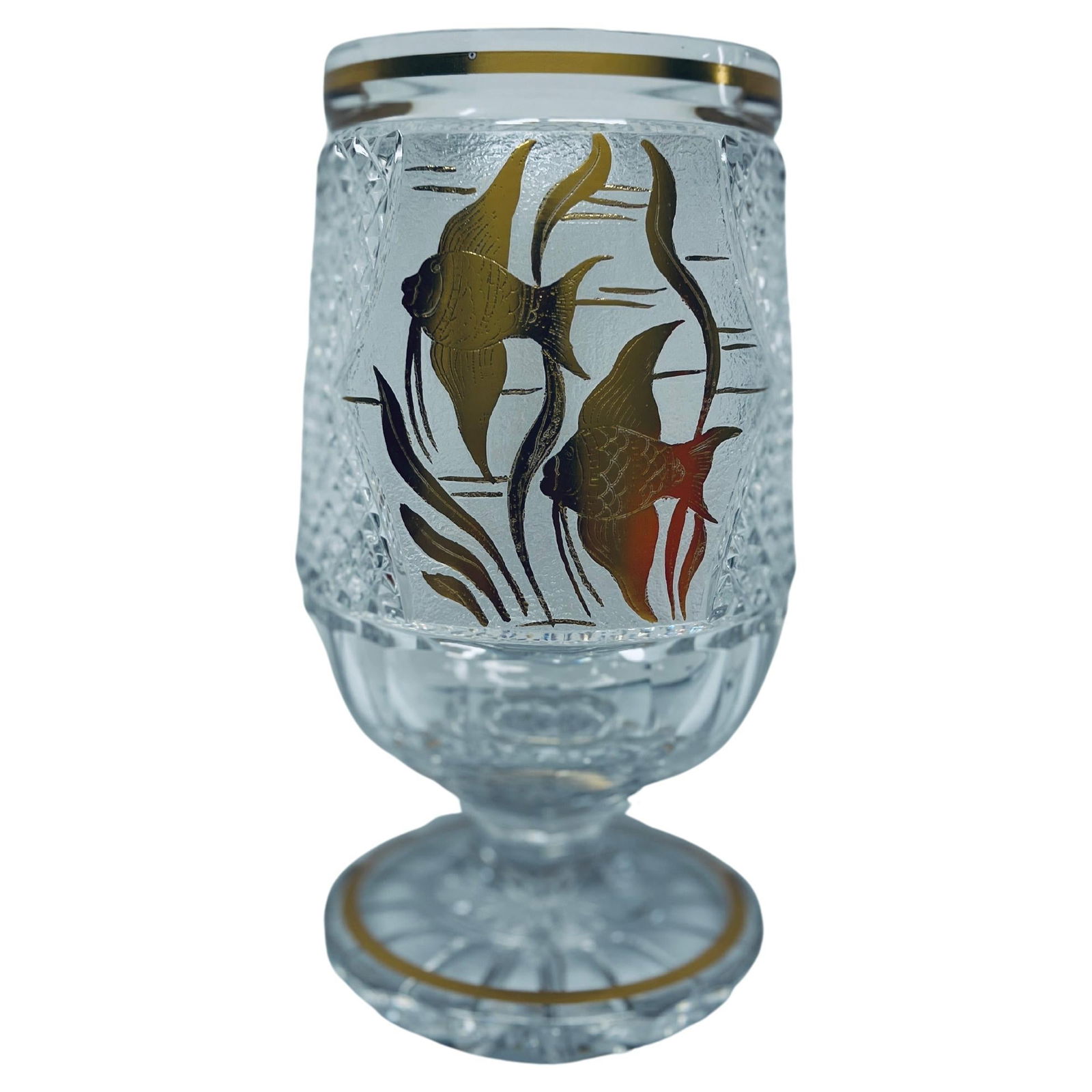 Antique Moser Crystal Vase Swimming Fish Gold Accents 20th Century: Antique Moser Crystal Vase Swimming Fish Gold Accents 20th Century Discover the elegance of this antique Moser crystal cut glass vase, featuring a beautifully engraved "Swimming Fish" motif and