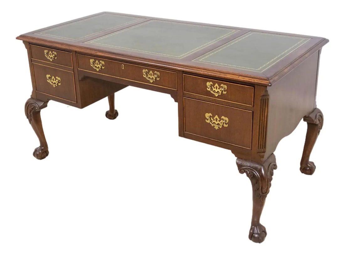 Hekman Chippendale Mahogany Executive Desk with Leather Top (1 of 10)