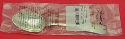 Gorham Old English Tipt Sterling Silver Soup Spoon 6 3/4 inches: Gorham Old English Tipt Sterling Silver Soup Spoon 6 3/4 inches Discover the elegance of the Old English Tipt pattern by Gorham with this exquisite sterling silver place soup spoon. Measuring 6 3/4 in