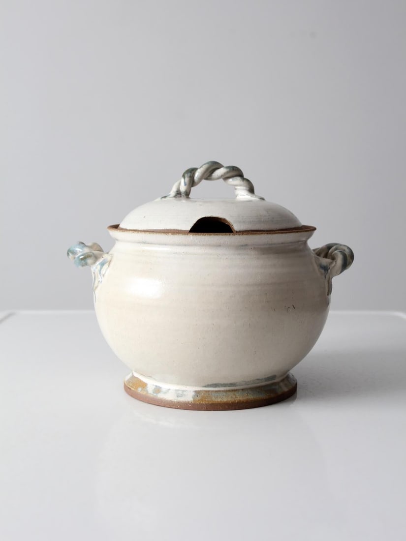McCarter Vintage Studio Pottery Tureen with Blue Twisted Handles (1 of 14)