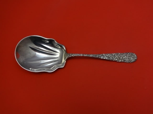 Stieff Chrysanthemum Sterling Silver Scalloped Serving Spoon 9 1/4" (1 of 1)
