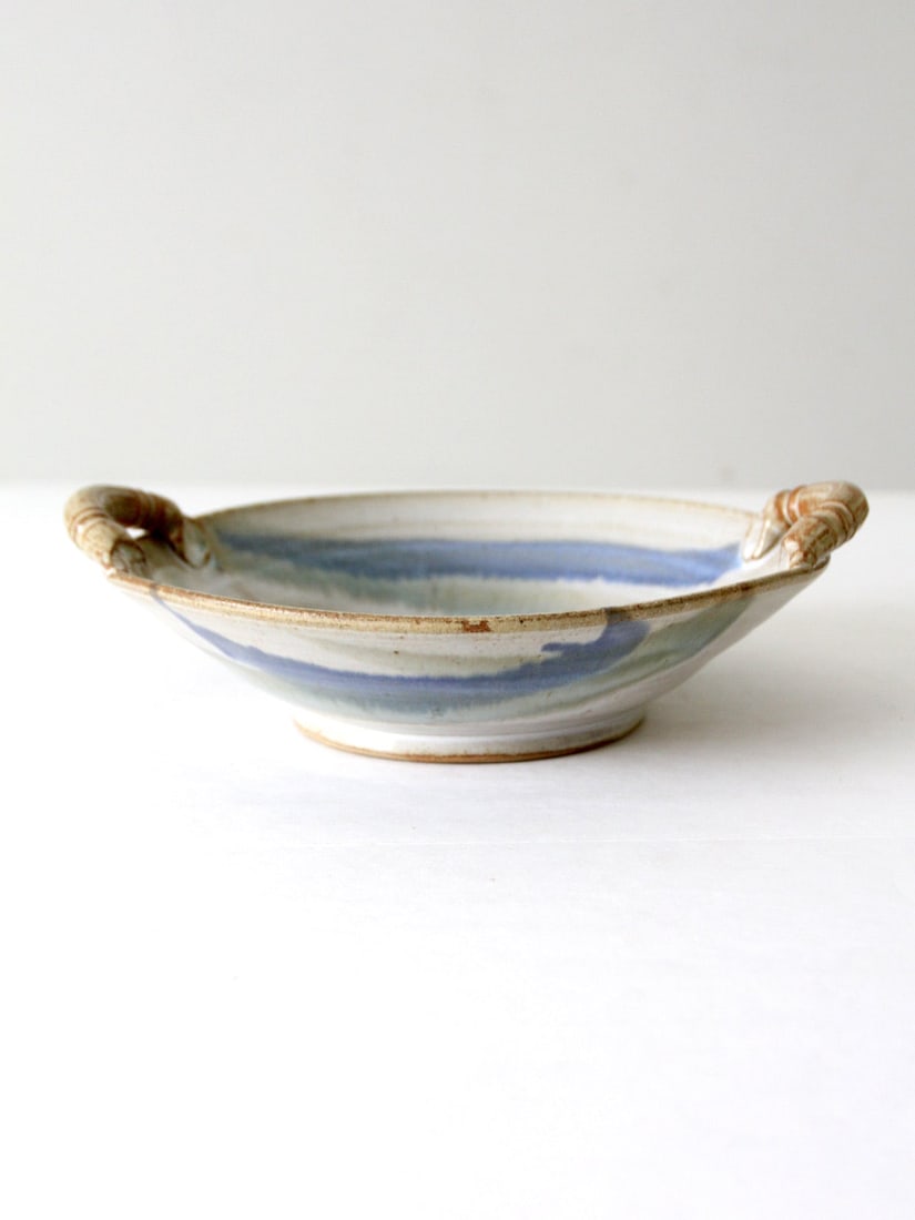 Signed Vintage Studio Pottery Bowl with Etched Handles: Signed Vintage Studio Pottery Bowl with Etched Handles This exquisite vintage studio pottery bowl showcases the artistry of its creator with beautiful etched double handles and a striking abstract gla