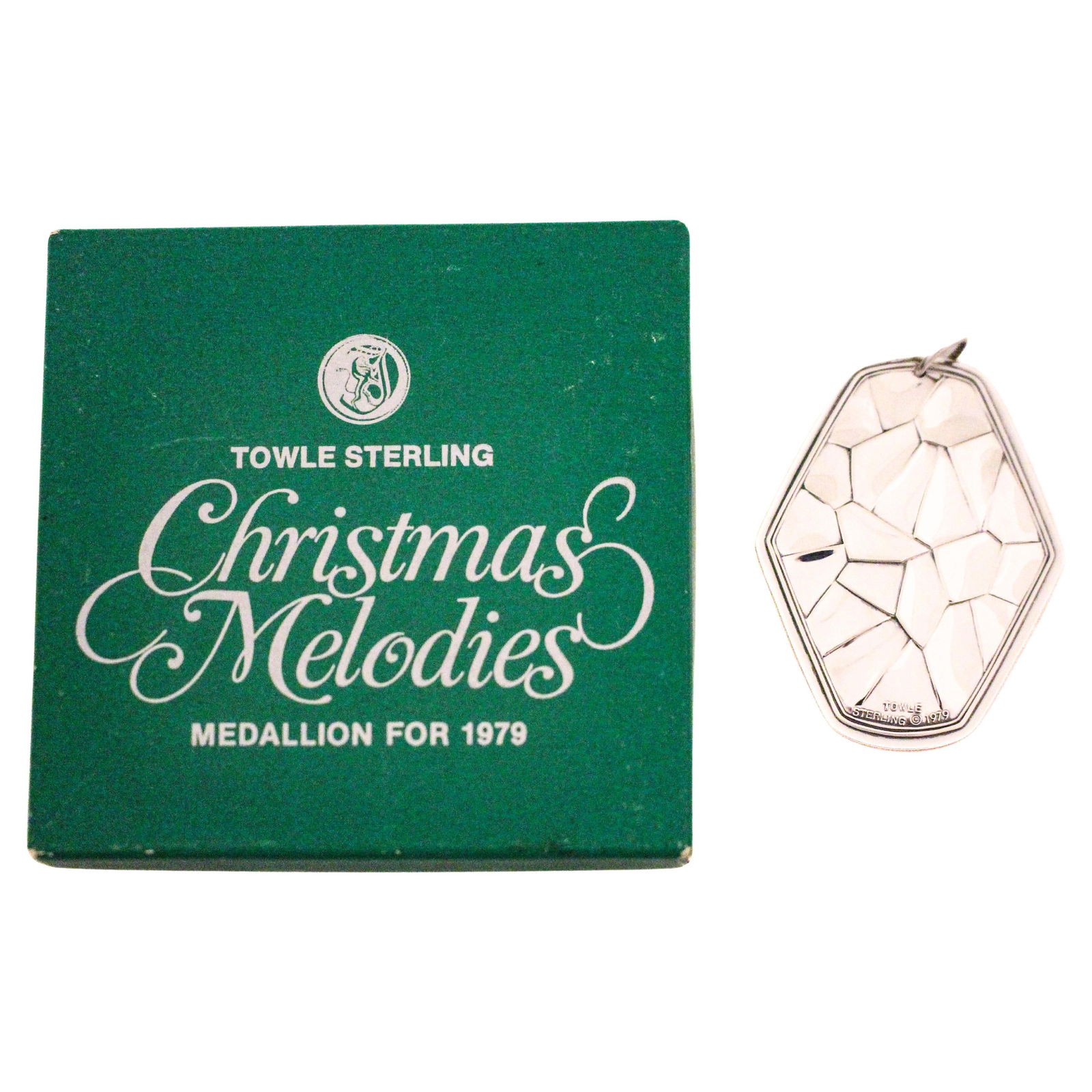 Towle 1979 Sterling Silver Christmas Melodies Medallion Ornament (1 of 5)