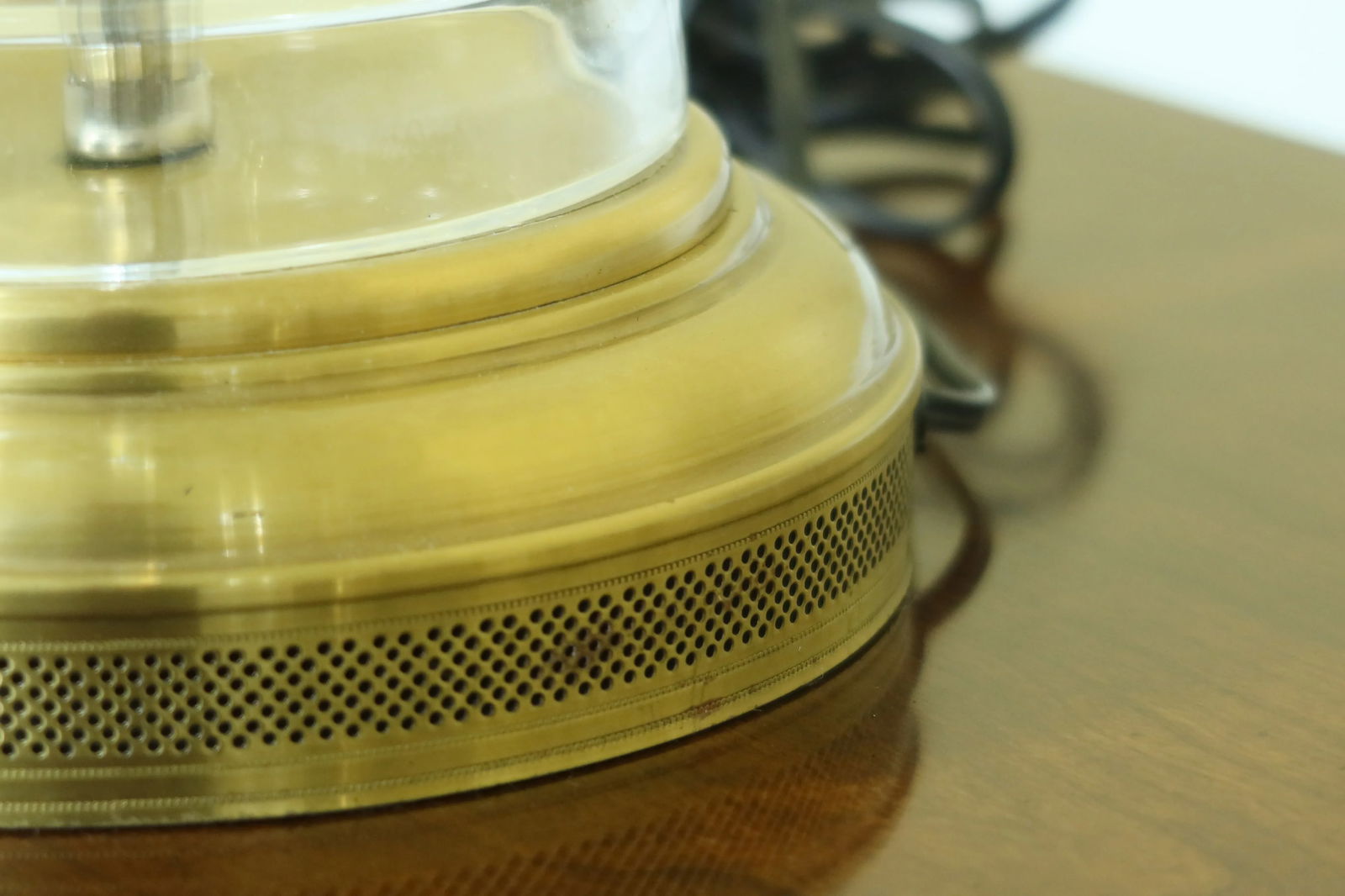 Elegant Wildwood Crystal and Brass Table Lamps Pair 30 Years Old - 5